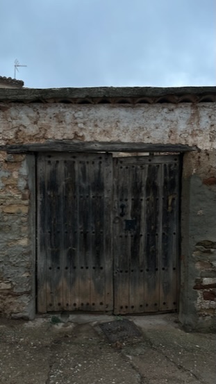 Puerta rústica de madera
